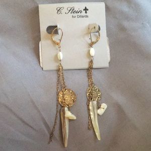 Dangle earrings gold and mother of pearl